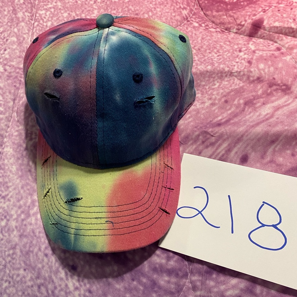 DISTRESSED TIE DYE PONYTAIL STYLE HAT NEW NEVER WORN